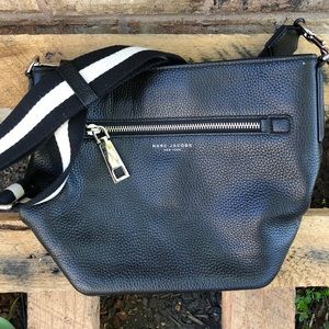 Marc Jacobs | Gotham city bucket crossbody